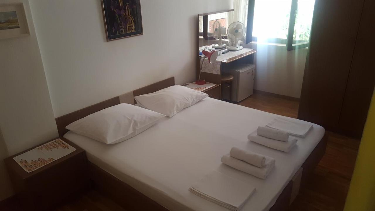 Rooms And Apartments Roza 波尔托罗 外观 照片