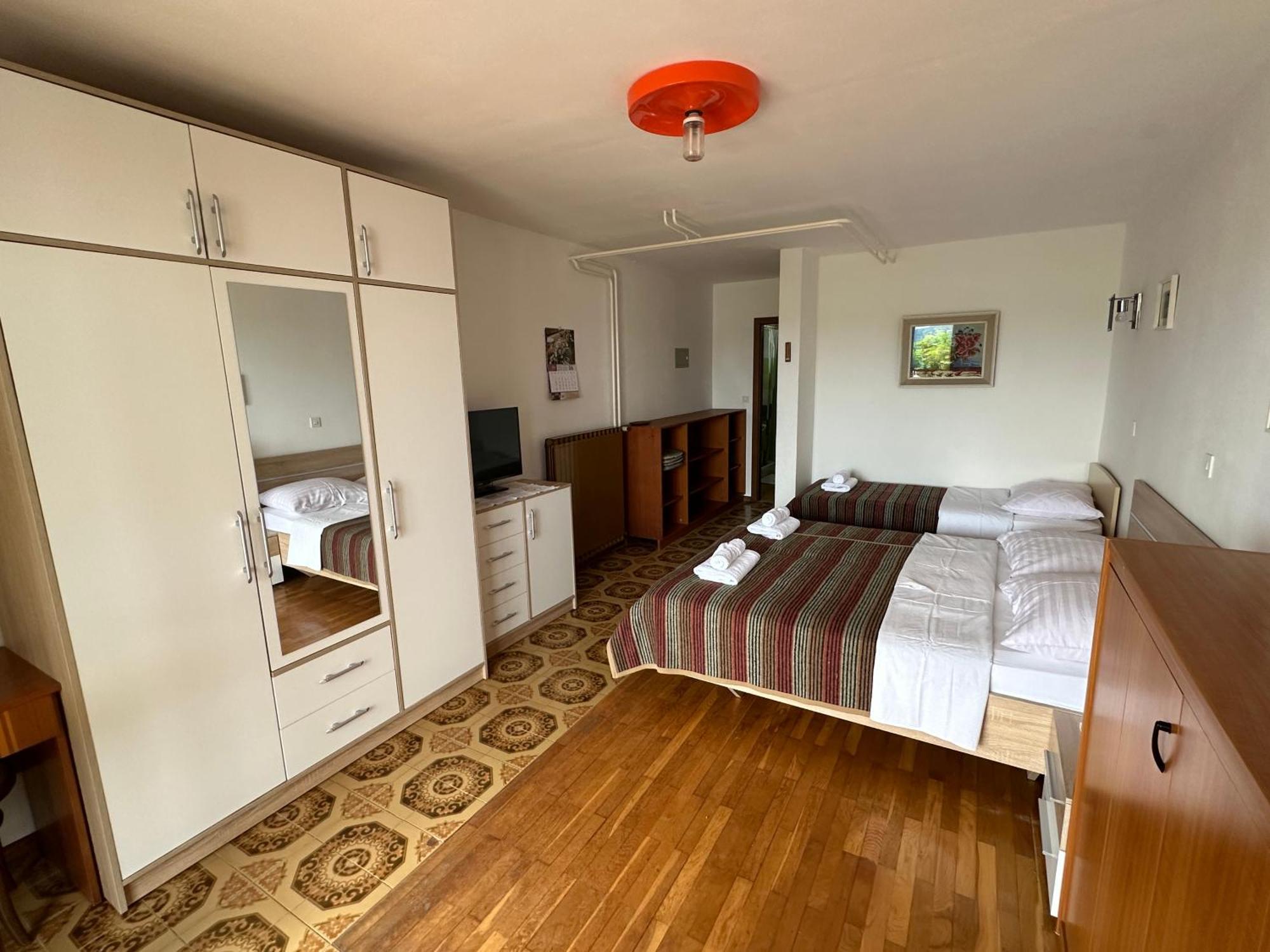Rooms And Apartments Roza 波尔托罗 外观 照片